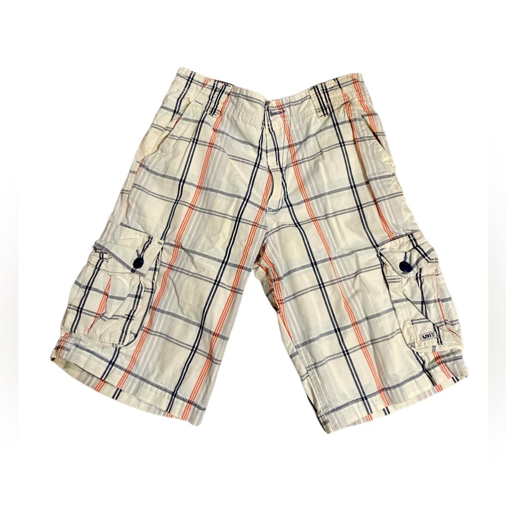 Boys LEVI’S plaid cargo shorts in white w/ navy and red stripes, EUC, size 20R